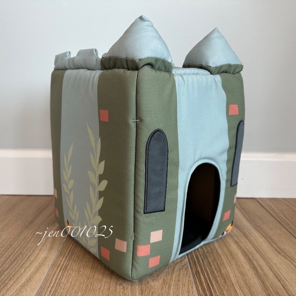 Pillowfort Pegasus and Castle Plush Play Set - Picture 7 of 13